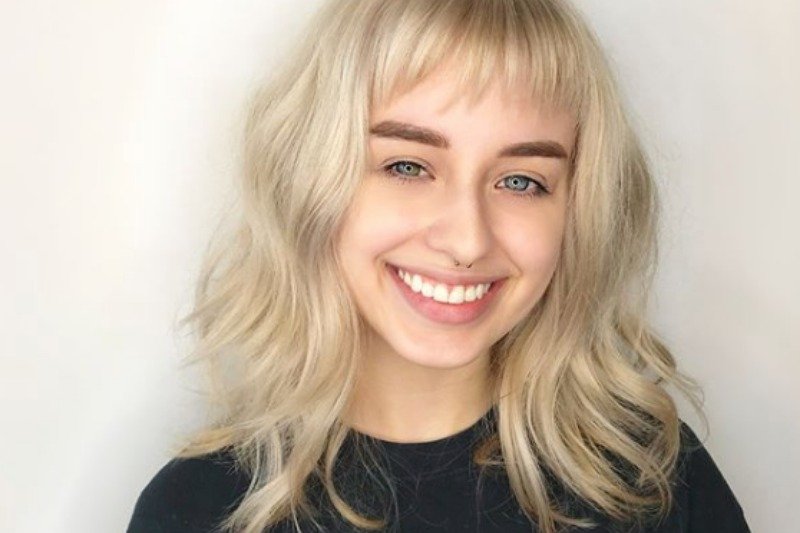 Miały równie wielu fanów co przeciwników. Krótkie grzywki wracają do łask