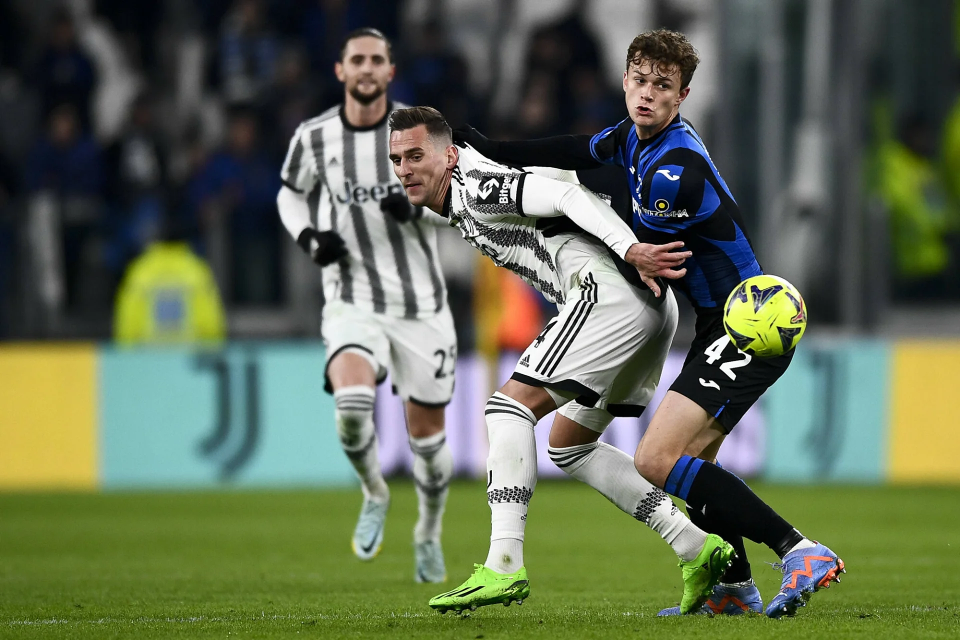 Koszmar Juventusu Turyn dopiero się zaczyna. Piękne gole Arkadiusza Milika mogą nie wystarczyć