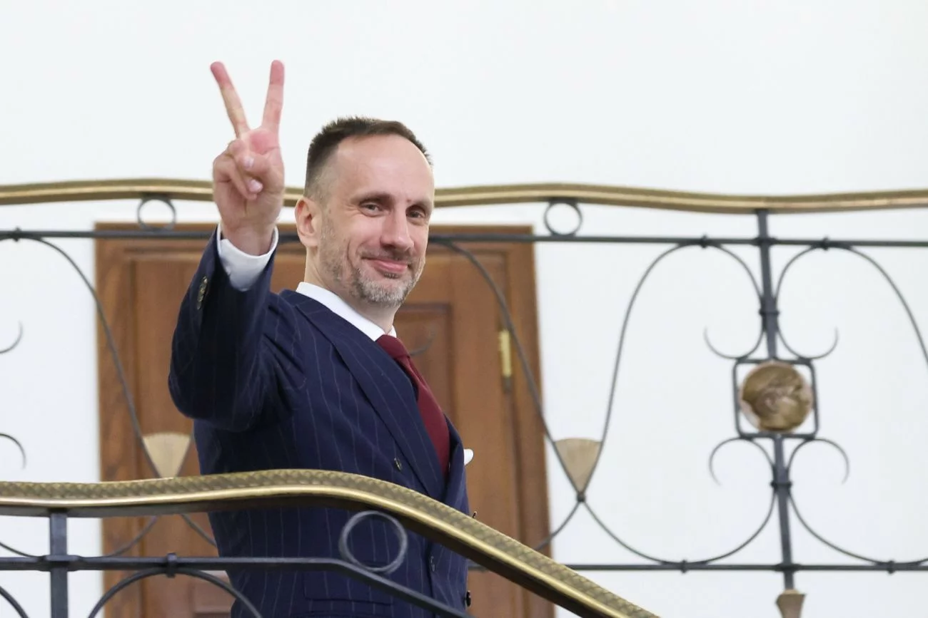 Janusz Kowalki pomylił się w rachunkach. Osiem gwiazdek zamieniło się w dziewięć.