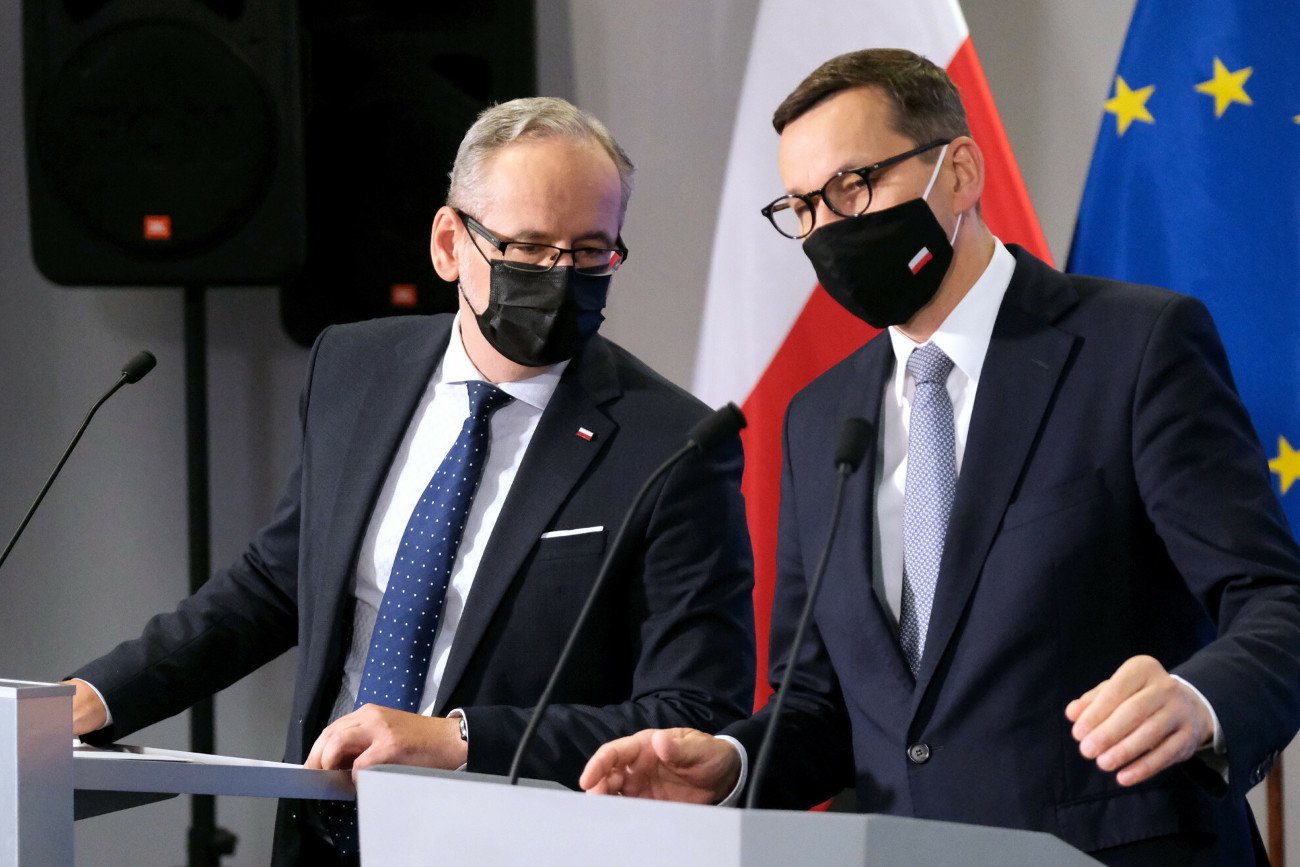 W innych krajach wprowadzane są przywileje dla osób zaszczepionych, w Polsce nie.