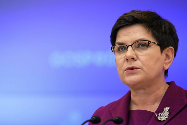 Beata Szydło chce przenieść pomnik Jana Pawła II z Francji do Polski.