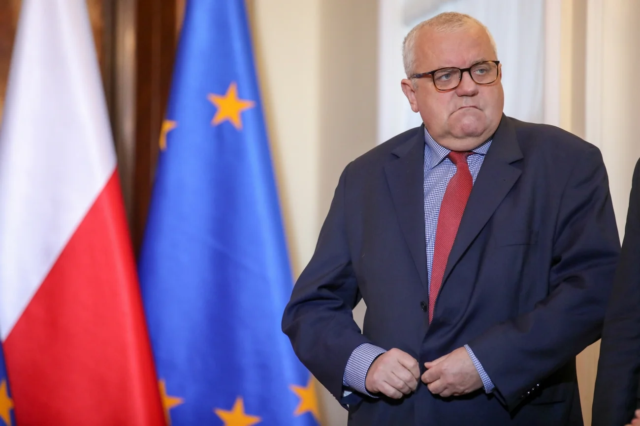 Kim jest żona Adama Lipińskiego?