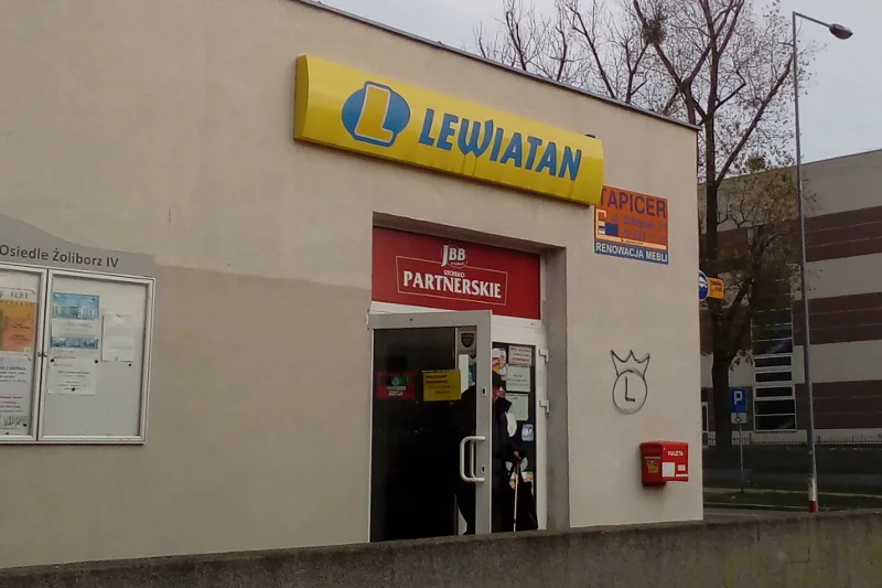W sklepie Lewiatana na warszawskim Żoliborzu nie ma mowy o takich promocjach jak na stoisku Lewiatana na kongresie pod Rzeszowem.