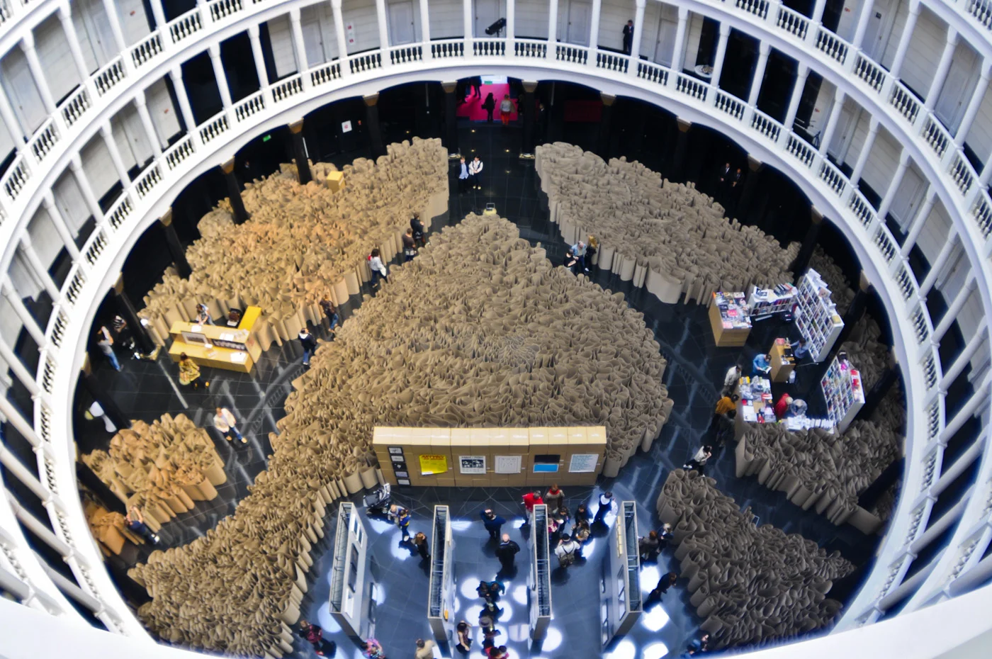 Art Yard Sale Ufficio Primo