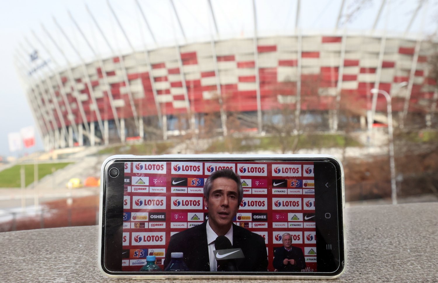 Selekcjoner Paulo Sousa poda w poniedziałek skład polskiej kadry na najbliższe mecze eliminacji MŚ