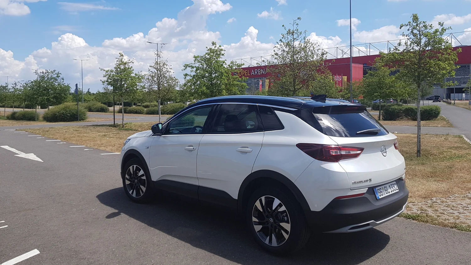 Grandland X – auto które można polubić.