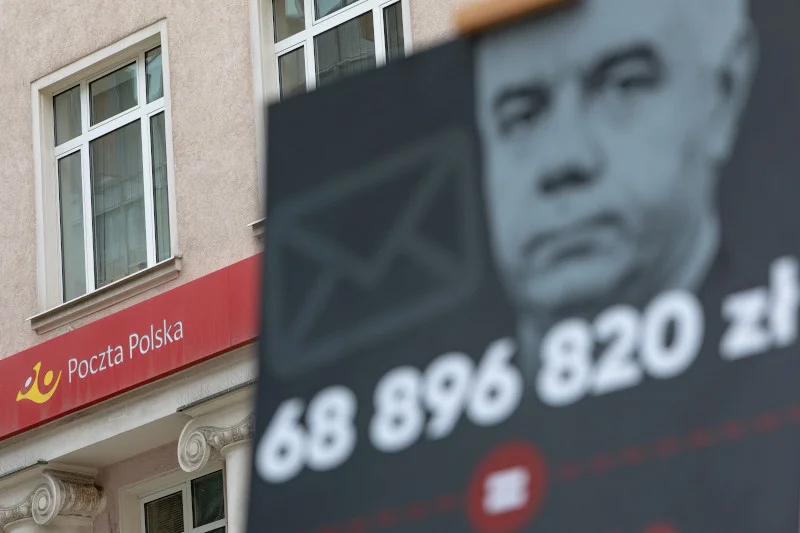 Dyrektor Poczty Polskiej przekonuje, że na "pakietach Sasina" firma jeszcze zarobi
