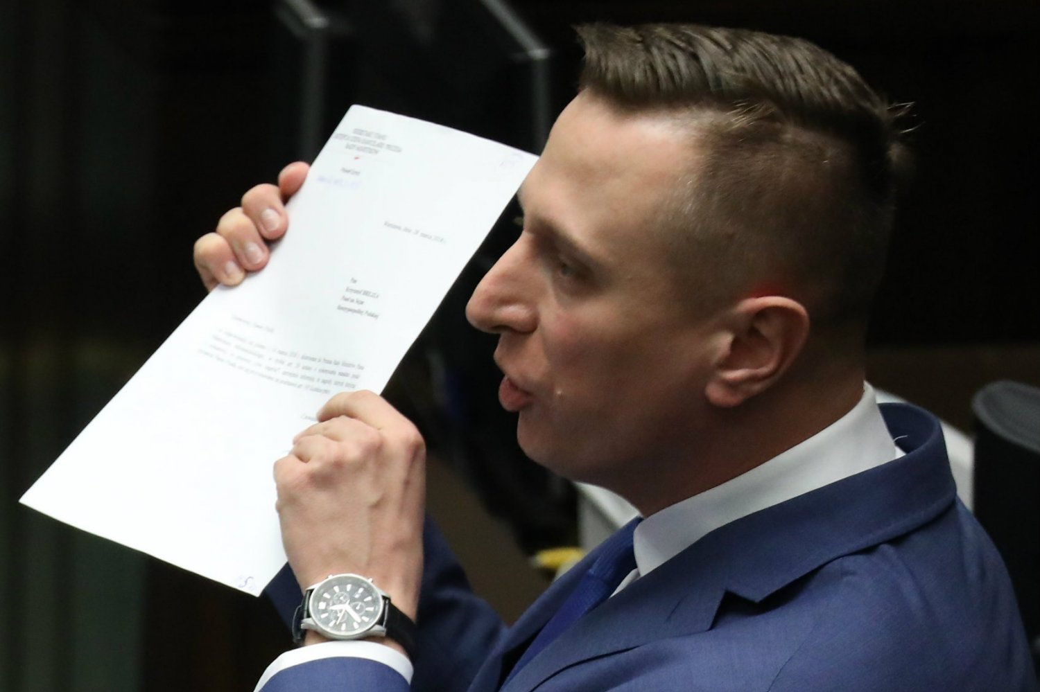 Krzysztof Brejza ujawnia nowe fakty o nagrodach przyznawanych ministrom.