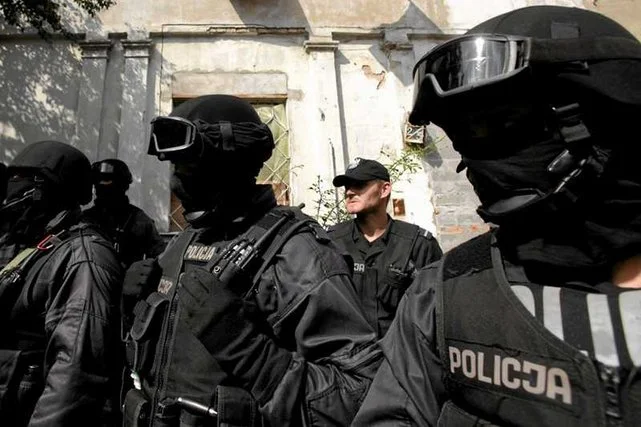 Były antyterrorysta twierdzi, że podczas służby był molestowany seksualnie przez dowódcę