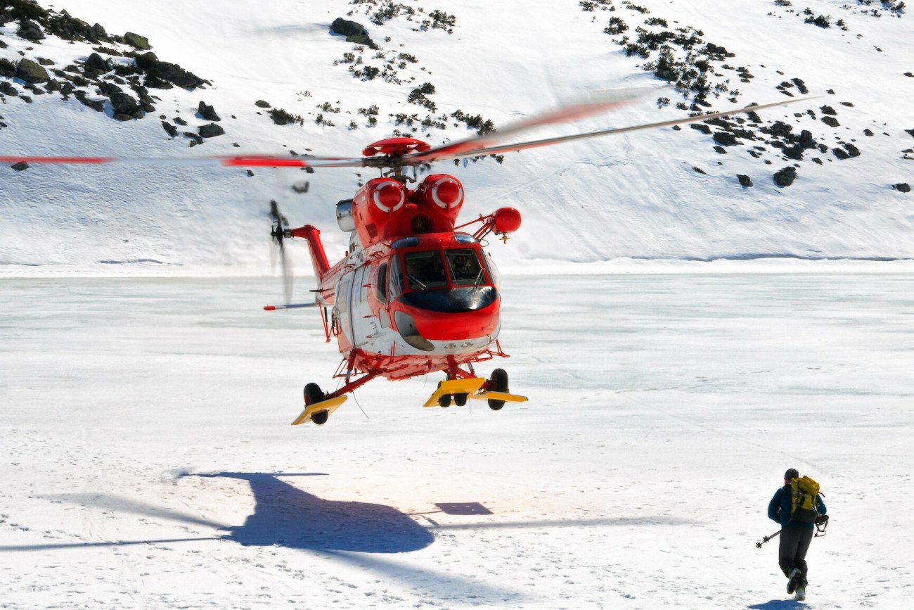 Dwoje Polaków zostało porwanych przez lawinę pod szczytem Kazbeku. (zdjęcie ilustracyjne)