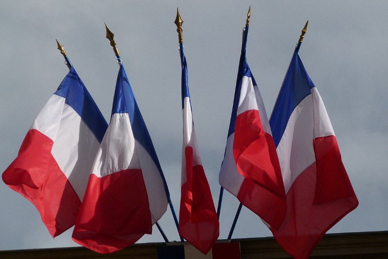 Zamachy we Francji pokazały też dobrą stronę natury ludzkiej.