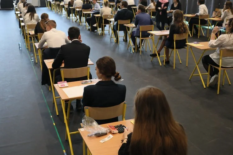 Matury 2021 odbędą się w nowej formie. Chodzi o zmiany na egzaminie z języka polskiego.