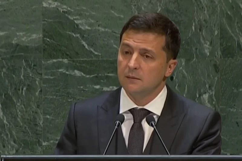 Prezydent Ukrainy Wołodymyr Zełenski zapowiedział, że jego kraj wyśle do Teheranu swoich ekspertów.