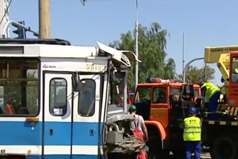 Wypadek z udziałem tramwaju we Wrocławiu.