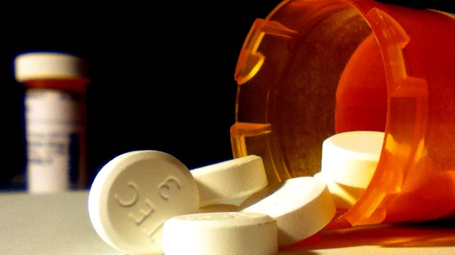 Śmiertelna mieszanka alkoholu, leków takich jak benzodiazepin i kokainy rozpowszechnia się wśród zamożnej warstwy społeczeństwa