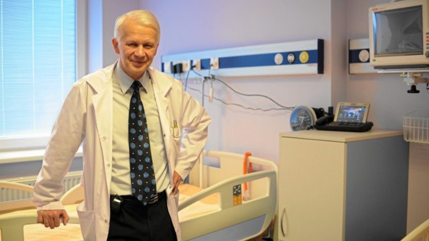 Prof. Wiesław Jędrzejczak tłumaczy komu mogą pomóc nowe terapie hematologiczne.