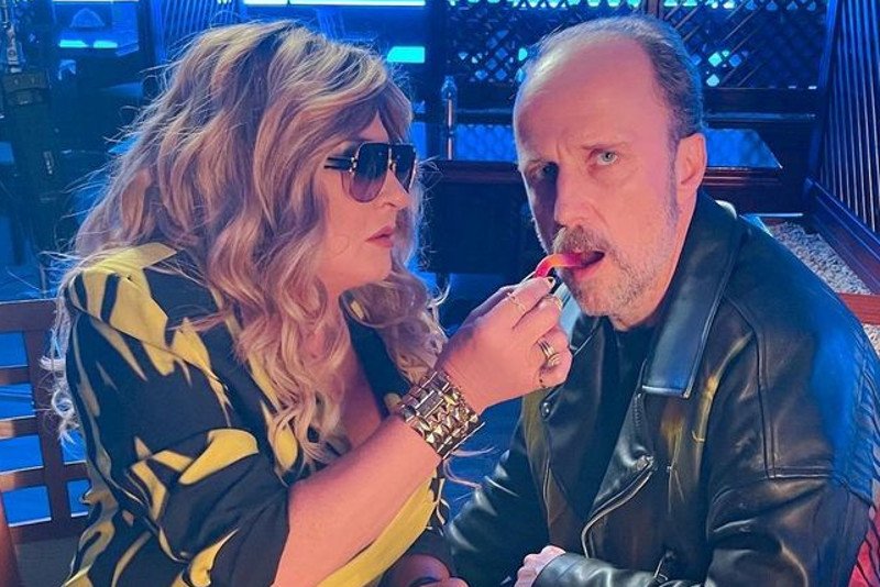 4 maja Beata Kozidrak ma urodziny. Tego samego dnia w sieci pojawił się jej nowy singiel, a w księgarniach autobiografia artystki