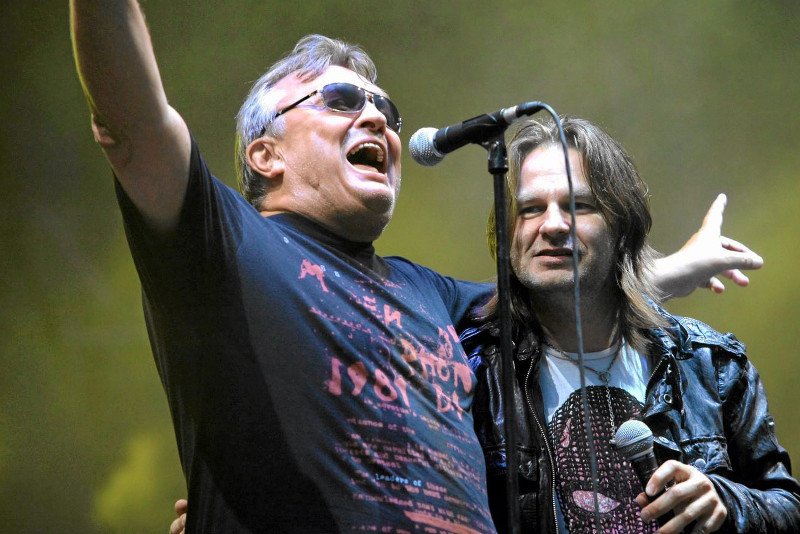 Budka Suflera kończy działalność.