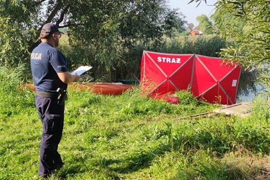 W sobotę rano w Jeziorze Gorzuchowskim znaleziono ciało 44-letniej kobiety