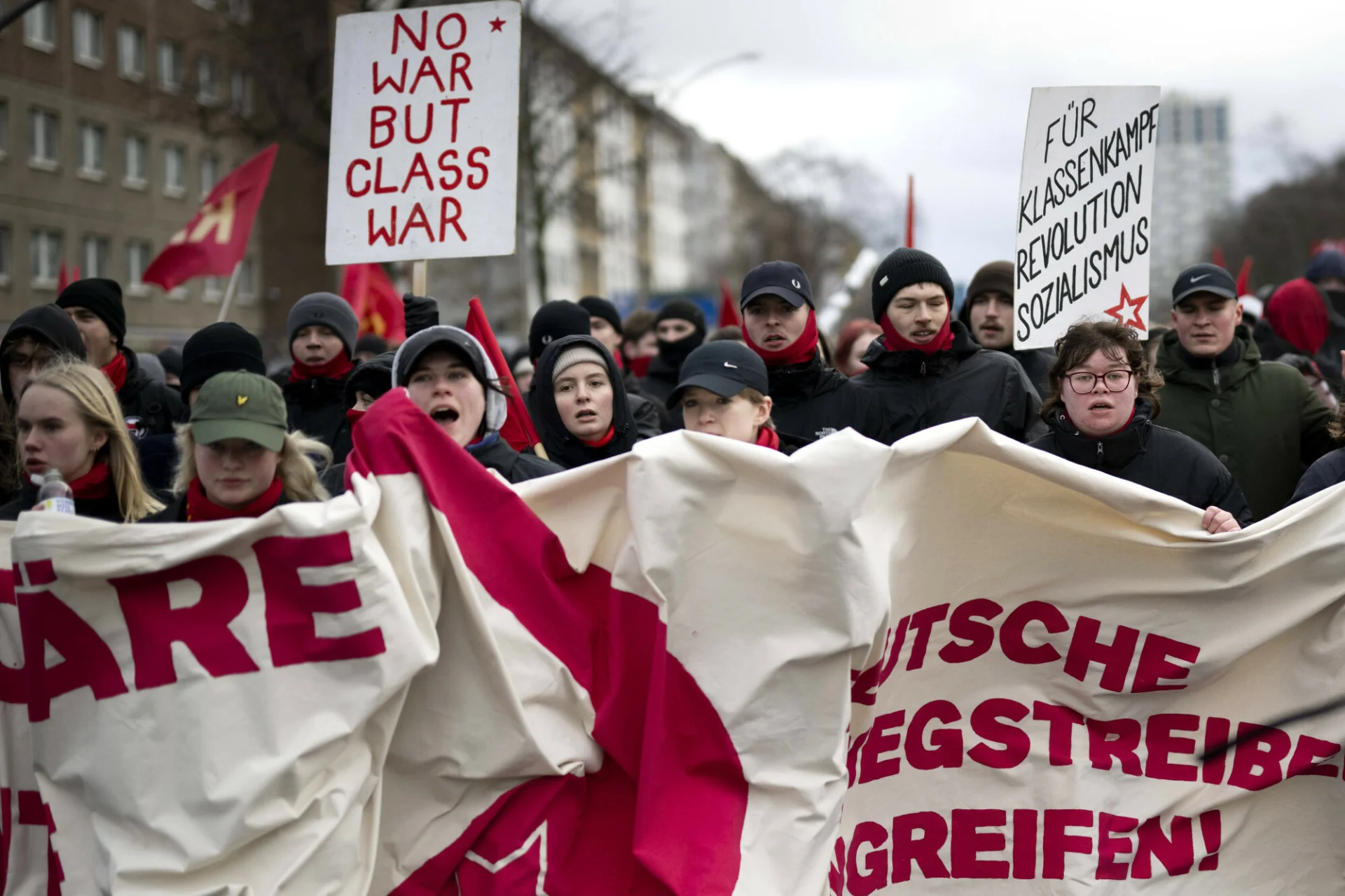 Niemieccy lewicowcy chcą obniżyć majątki miliarderów.