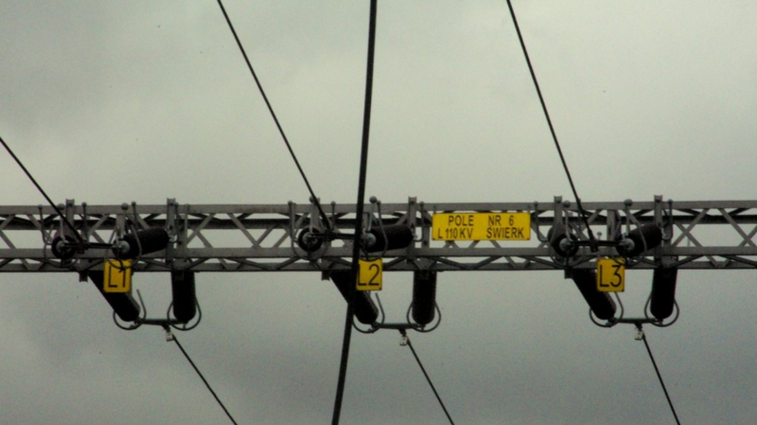 Linie energetyczne też mogą być minimalistyczne