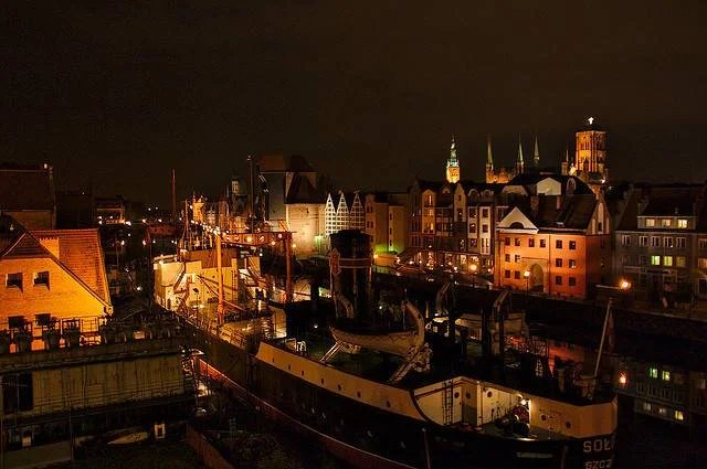 Gdańsk nocą