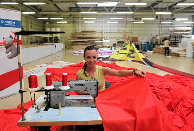 Zmieniają nazwy zawodów, bo nikt dziś nie chce być szwaczką, hydraulikiem czy kierowcą. "Trzeba zrobić przegląd nazw"