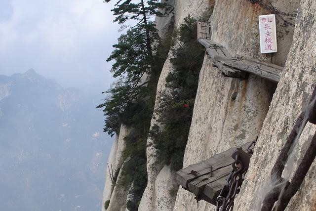 Tak wygląda szlak prowadzący na jeden ze szczytów Hua Shan