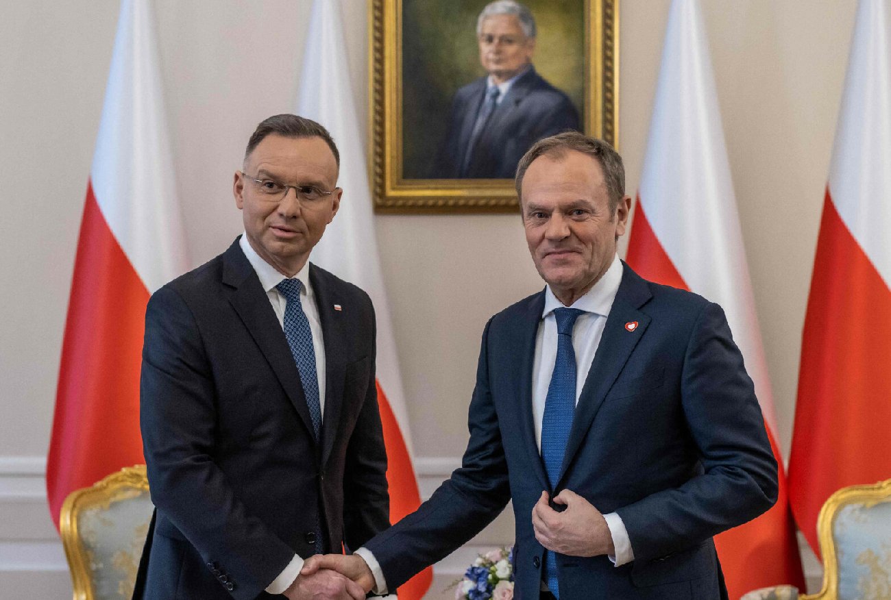 Sondaż daje Dudzie jasny sygnał. Tak Tusk może wygrać wybory.