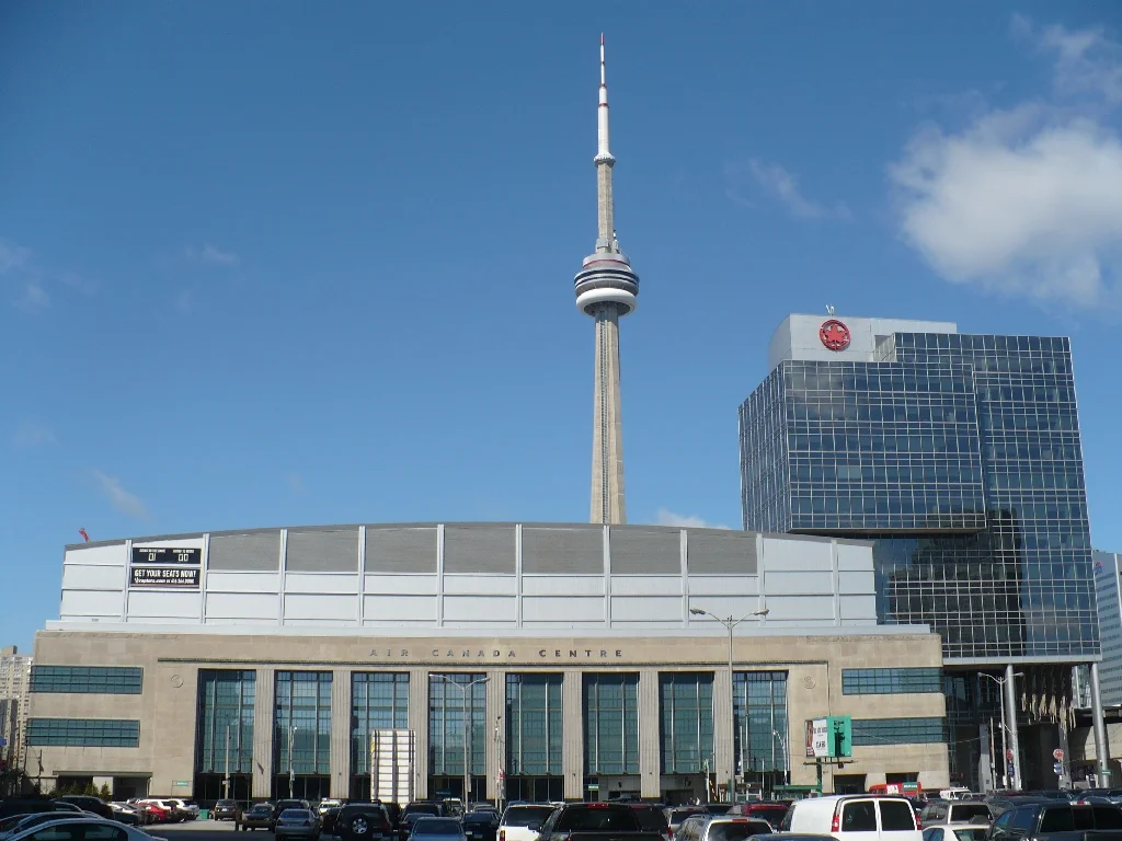 Kompleks sportowo-widowiskowy, gdzie drużyna z Toronto rozgrywa swoje mecze