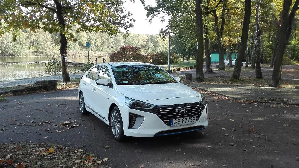 Hyundai IONIQ