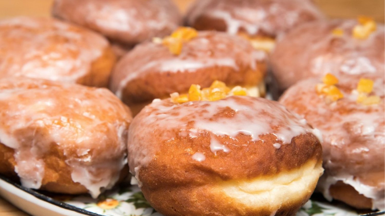 Przepis na pączki.