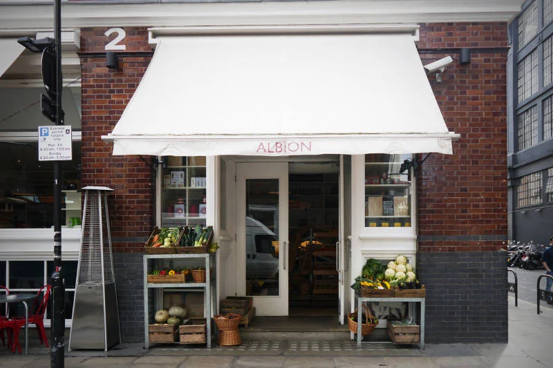 Albion Cafe - świetne pieczywo, ciastka i kawa
