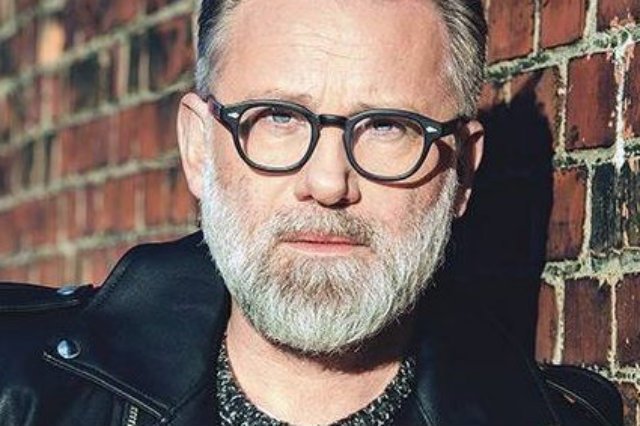 Andrzej Saramonowicz opublikował post, w którym pisze, że był molestowany przez księdza .