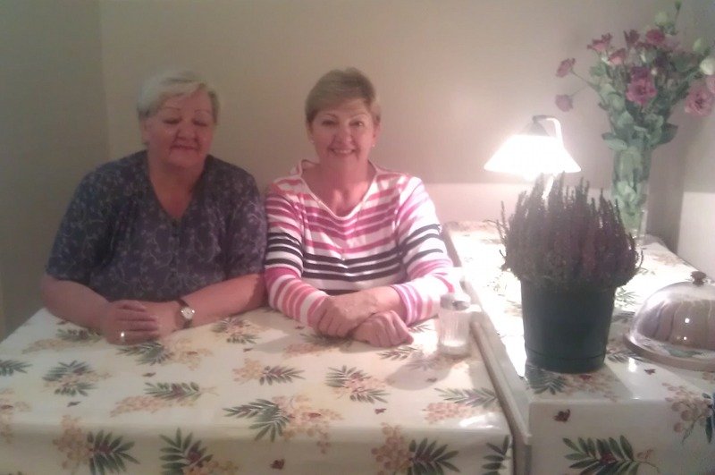 Barbara Denkiewicz i Wanda Wrzeszcz, właścicielki "Przysmaku"