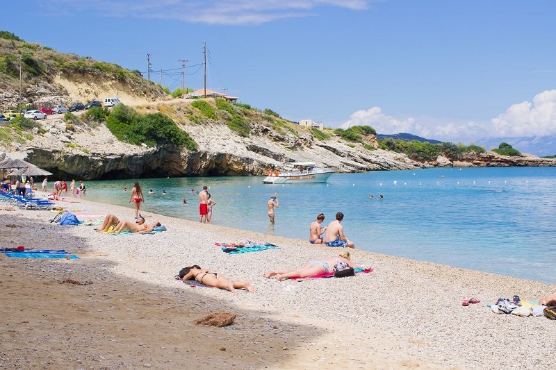 Na greckiej wyspie Zakynthos stwierdzono pierwszy przypadek koronawirusa u turysty. Zakażona jest Polka.
