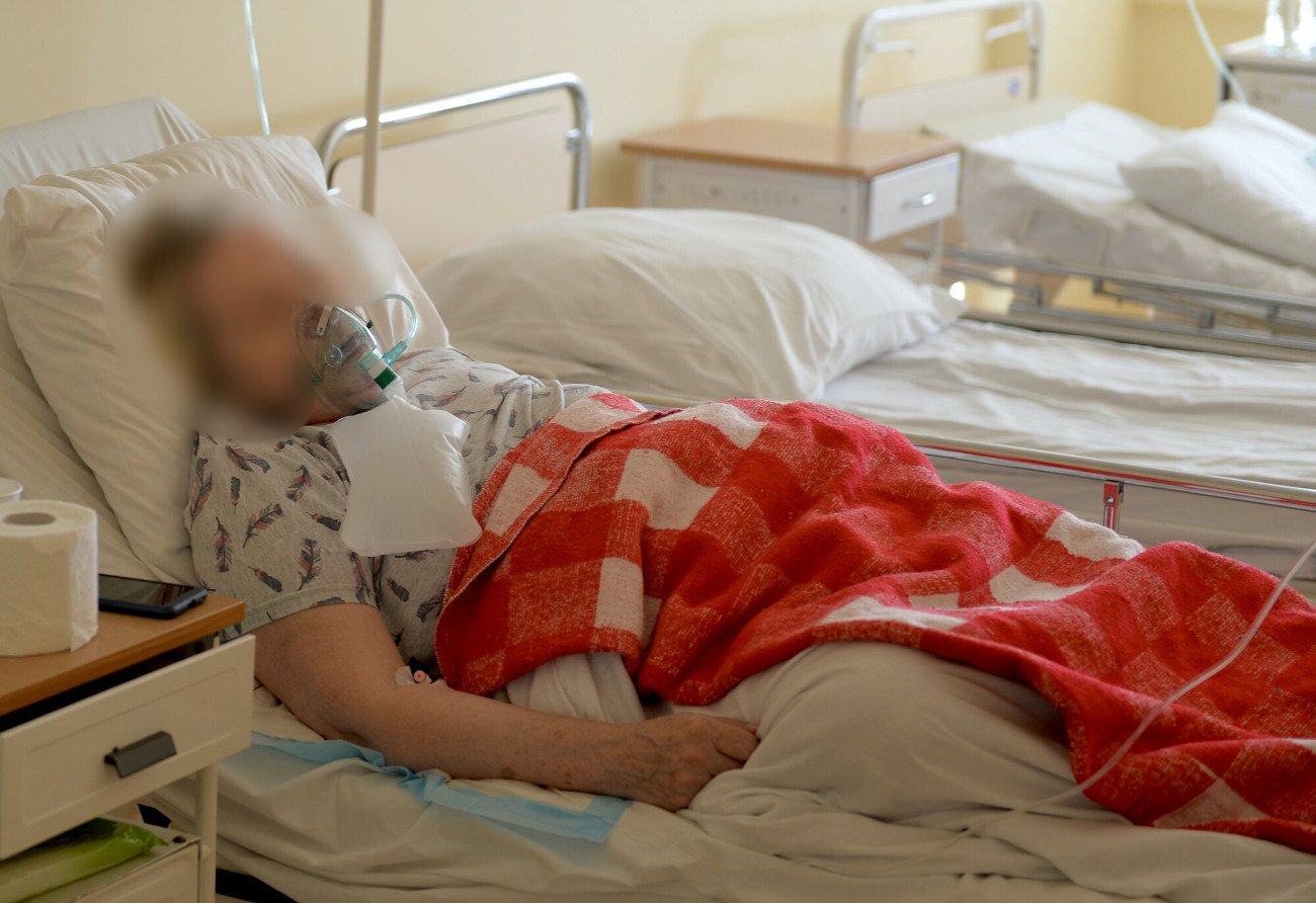 Czwarta fala pandemii. Matematycy wyliczają: ponad 40 tys. może umrzeć