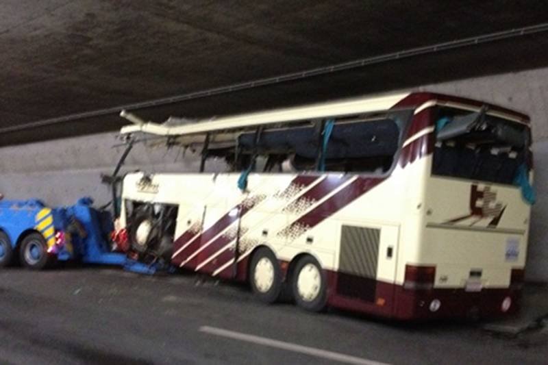 Wypadek autokaru w tunelu w Kantonie Wallis