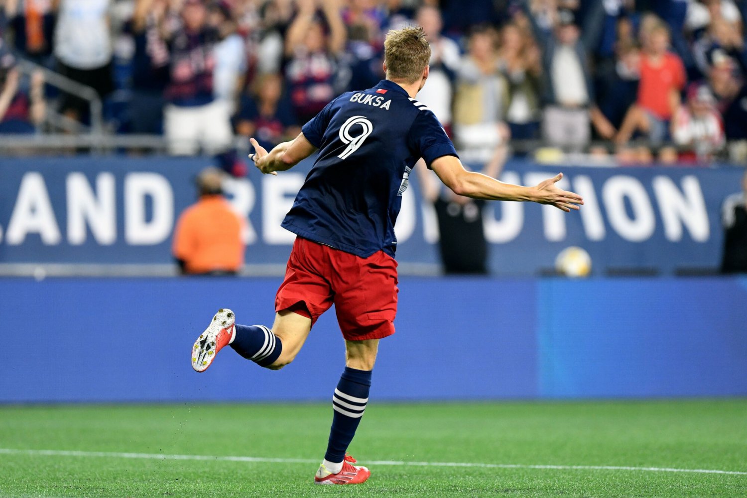 Adam Buksa strzela za Oceanem aż miło, tym razem dwa razy kierował piłkę do siatki rywali