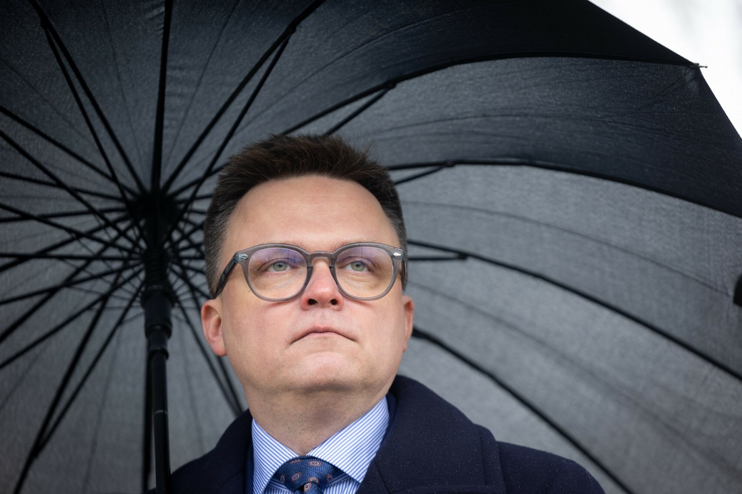 Felieton Tomasza Lisa o Szymonie Hołowni.