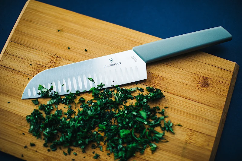 Santoku to wielozadaniowy nóż z japońskim rodowodem