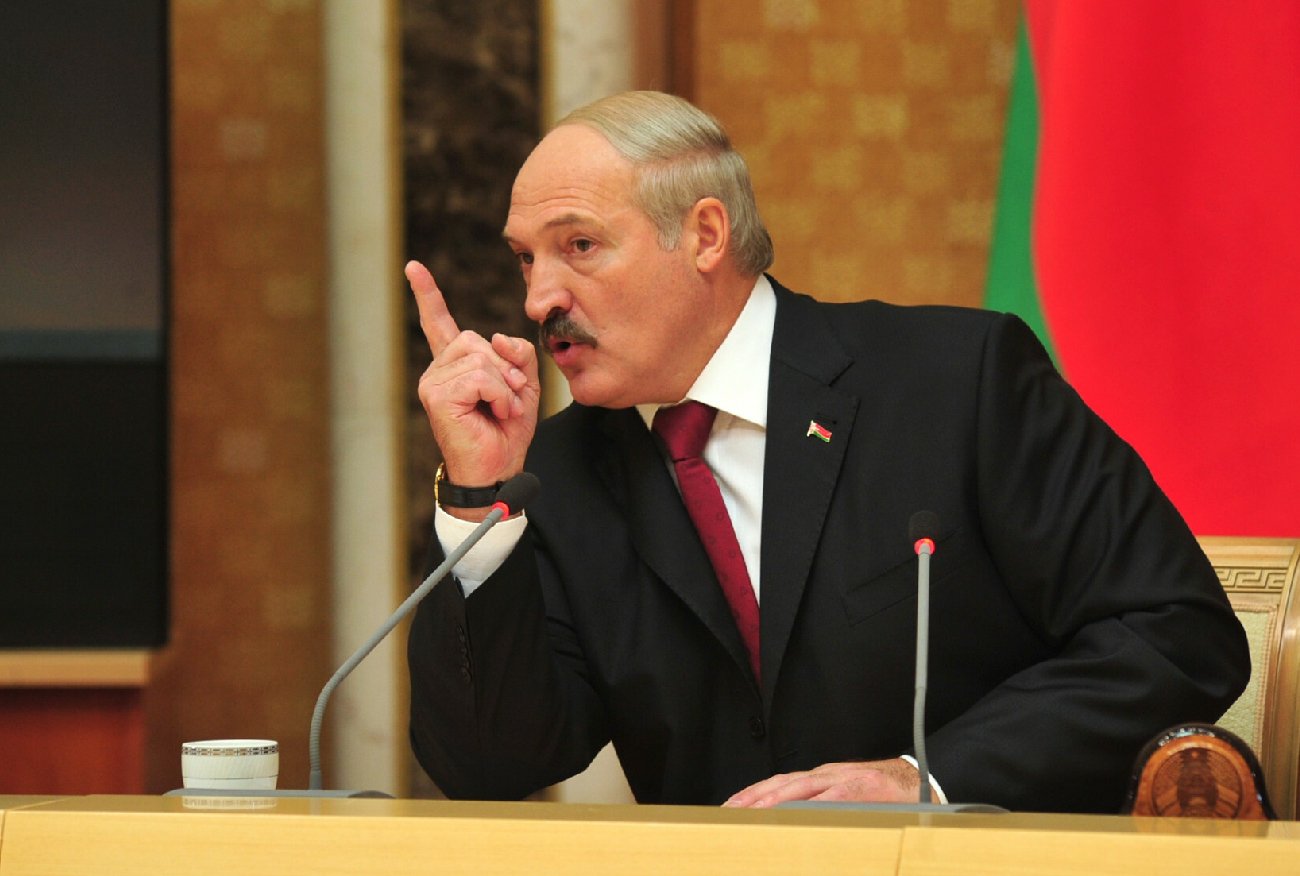 Łukaszenka zapowiada atak Polski na Białoruś. Dowodem ustawa Kaczyńskiego.