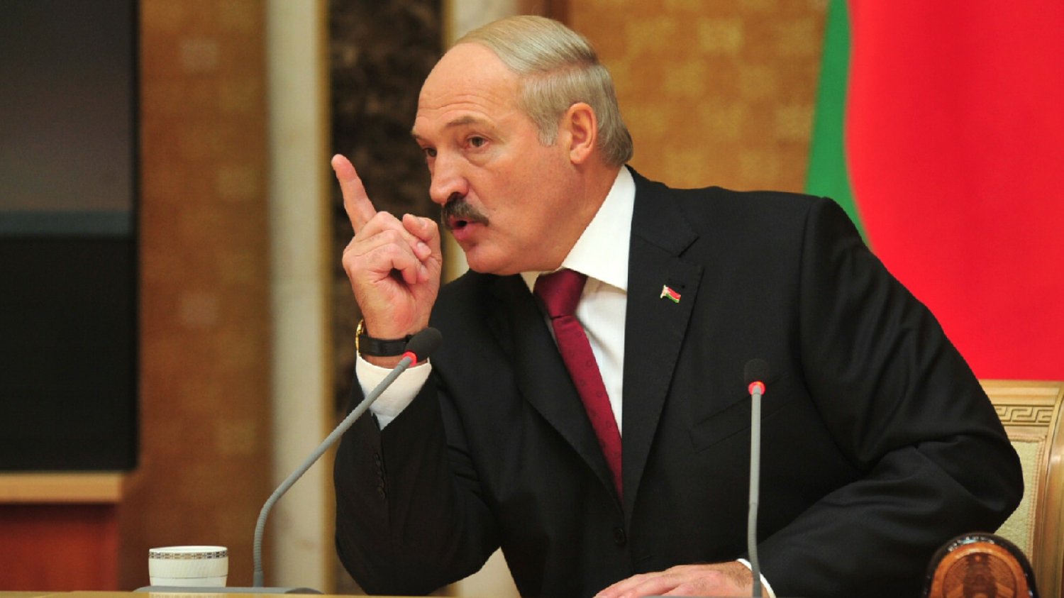 Łukaszenka zapowiada atak Polski na Białoruś. Dowodem ustawa Kaczyńskiego.