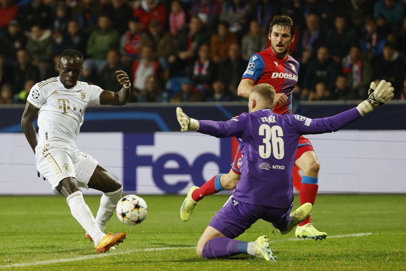 Sadio Mane rozpoczął strzelanie dla Bayernu Monachium w środowym meczu na stadionie Viktorii Pilzno.