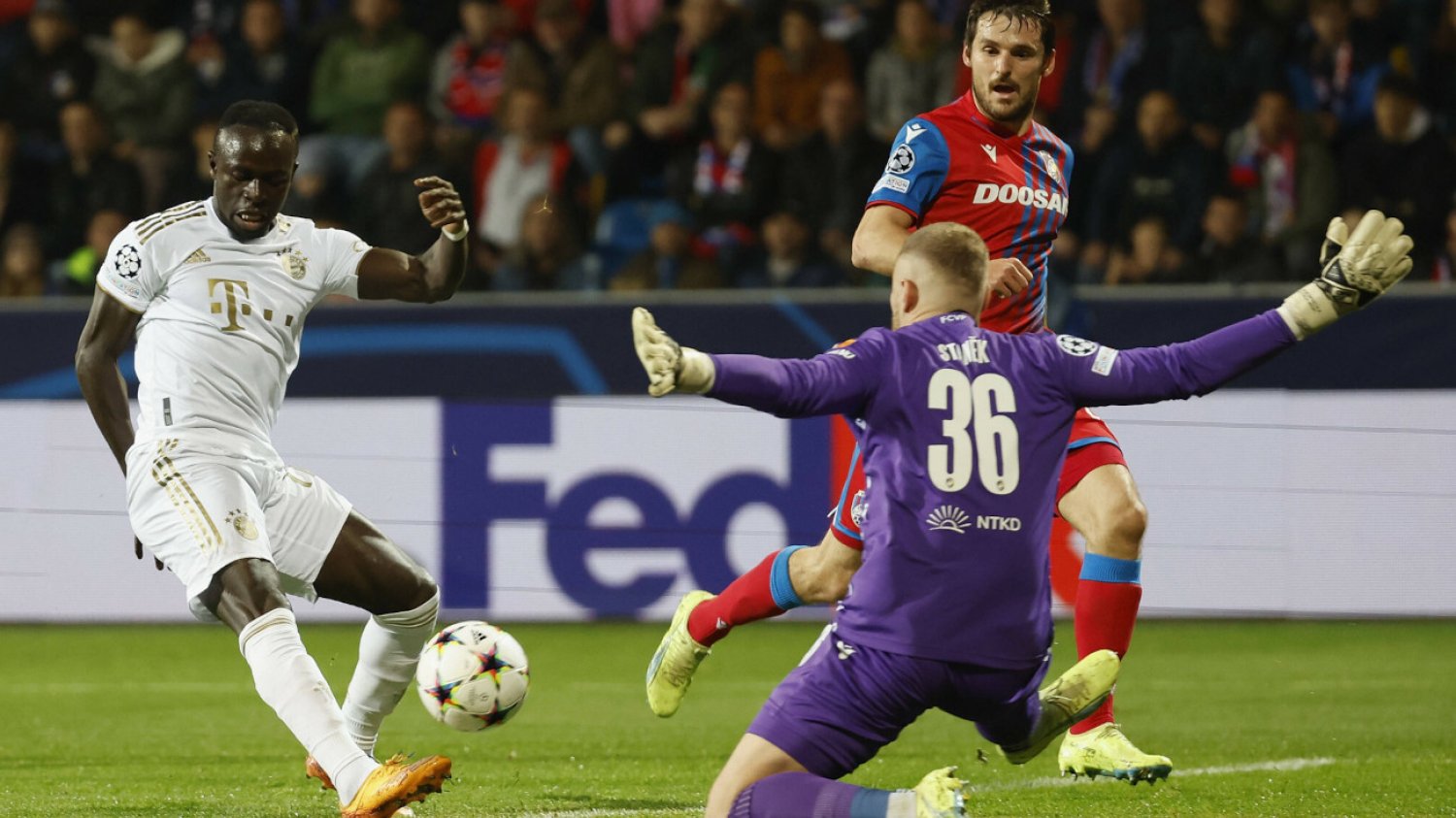 Sadio Mane rozpoczął strzelanie dla Bayernu Monachium w środowym meczu na stadionie Viktorii Pilzno.