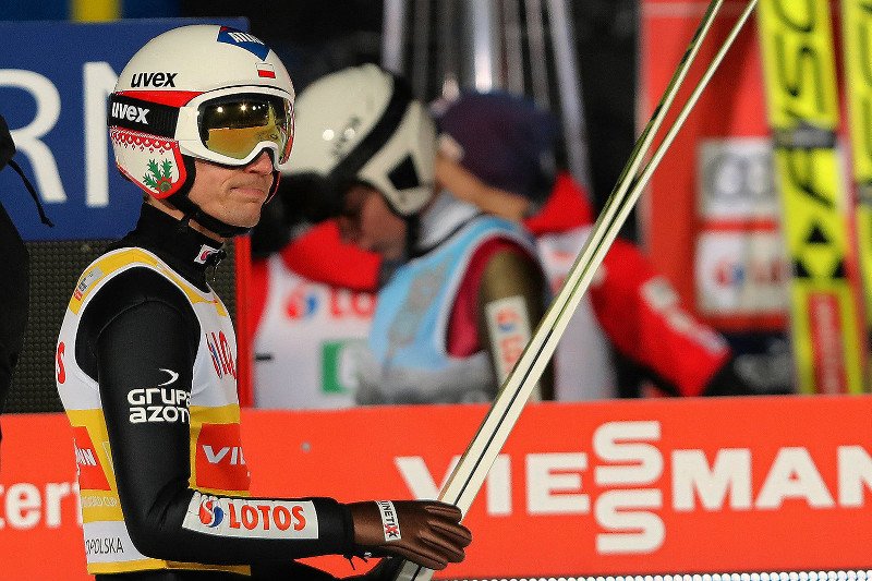 Fatalny występ naszych skoczków w Zakopanem. Kamil Stoch w niedzielę nawet nie wszedł do finałowej trzydziestki.