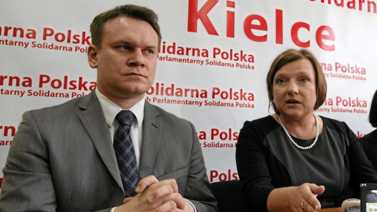 Dominik Tarczyński i Beata Kempa – jedni z ojców "dobrej zmiany". Rodzice są dumni ze swoich dzieci, poseł PiS-u dał temu wyraz.