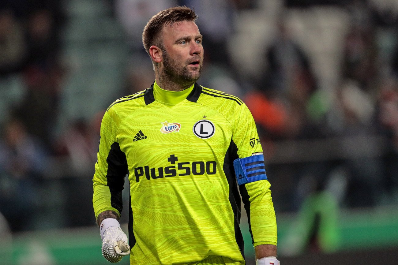 Artur Boruc nie może zaliczyć ostatnich dni do specjalnie udanych. Środowa kara Komisji Ligi tylko to potwierdza.