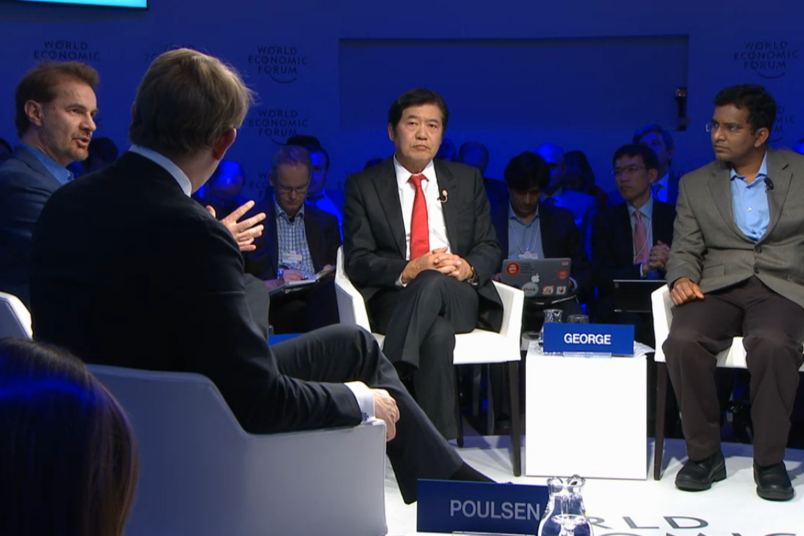 Jak technologie zmienią rynek pracy? Jak rządy powinny się do tego przygotować? To główne zagadnienia, nad którymi debatowali uczestnicy panelu „Świat bez pracy?” organizowanego przez NHK