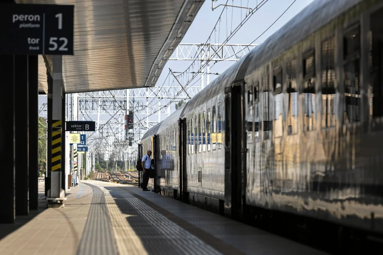 Ważna informacja dla podróżujących. Awaria w PKP, ogromne opóźnienia pociągów.
